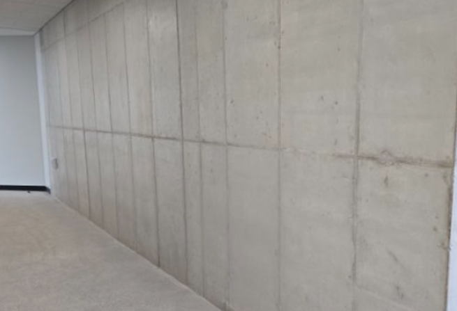 노출콘크리트 스테인 '도장 느낌(도막감)' 발생 원인과 이종자재 혼합 주의사항 시공 후 3 사진